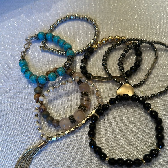 Jewelry - Lot of fashion bracelets